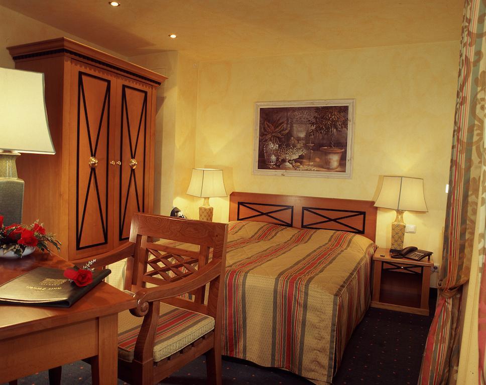 Hotel & Restaurant Alter Speicher جرايفسفالد الغرفة الصورة