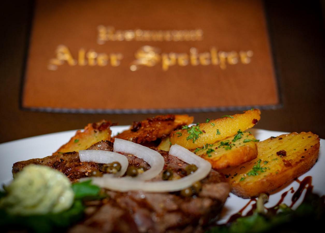 Hotel & Restaurant Alter Speicher جرايفسفالد المظهر الخارجي الصورة